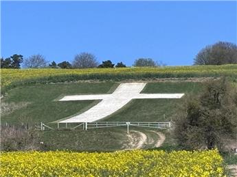Lenham Cross gets spring clean